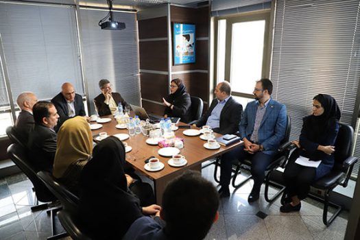 بازدید مدیرعامل بانک کارآفرین از اداره امنیت اطلاعات بازدید مدیرعامل بانک کارآفرین از اداره امنیت اطلاعات