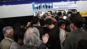 ازدحام جمعیت و سرگردانی مسافران در خط یک مترو تهران