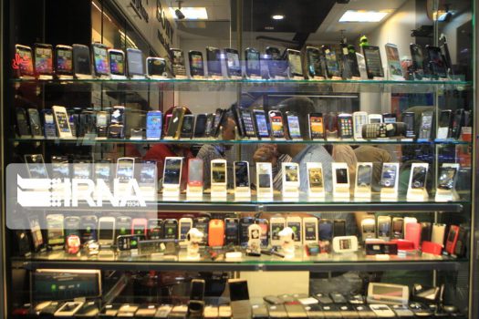 امکان تولید تلفن‌همراه بومی تا پایان امسال
