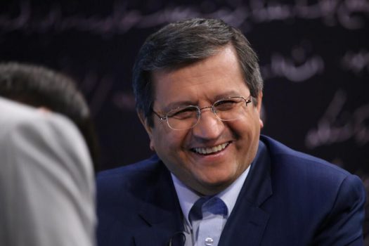 همتی: تحریم مجدد بانک مرکزی نشان از دست خالی آمریکا است همتی: تحریم مجدد بانک مرکزی نشان از دست خالی آمریکا است