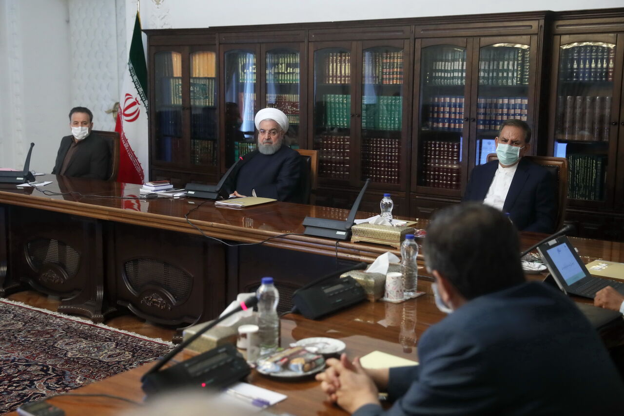 روحانی: شوک ایجاد شده در بازار ارز موقت و گذرا است