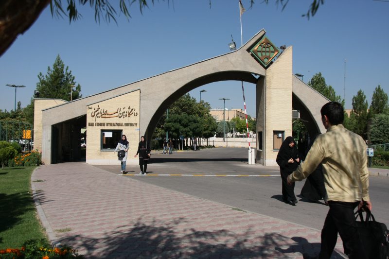 شروع ترم تحصیلی آینده آبان است/ آموزش قطعاً مجازی است