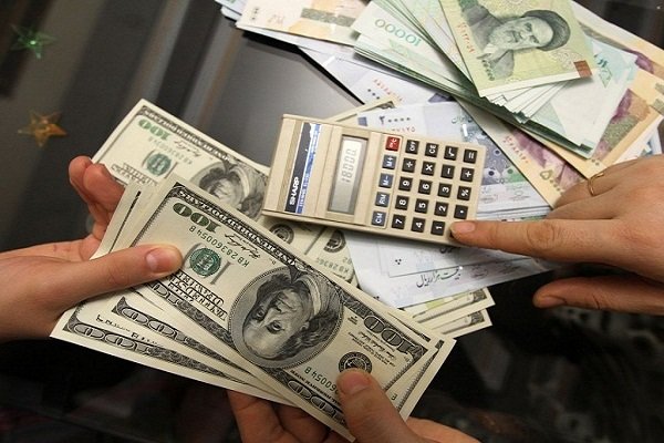 قیمت دلار ١٣ مهر ١٣٩٩ به ٢٧ هزار و ٩٨٠ تومان کاهش یافت