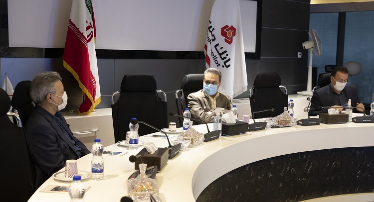 در دیدار مدیران بانک و دانشگاه مقرر شد: تقویت همکاری ها در دستور کار بانک ملت و دانشگاه تهران