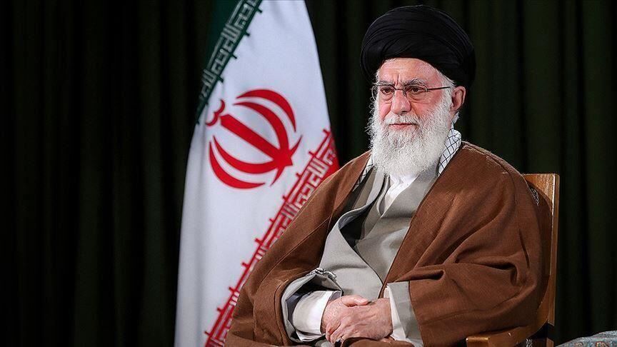 رهبر انقلاب:عاملان ترور را مجازات کنید و تلاشهای شهید راادامه دهید