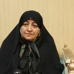 نماینده سابق مجلس: ارز ۱۷ هزار و ۵۰۰ تومانی تاثیر وحشتناکی بر اقشار ضعیف می‌گذارد/ صدا خُرد شدن استخوان کم درآمدها به گوش می‌رسد