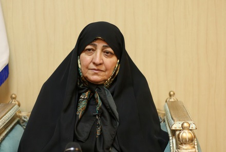 نماینده سابق مجلس: ارز ۱۷ هزار و ۵۰۰ تومانی تاثیر وحشتناکی بر اقشار ضعیف می‌گذارد/ صدا خُرد شدن استخوان کم درآمدها به گوش می‌رسد