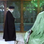 حضور رهبر انقلاب در مرقد مطهر امام راحل و گلزار شهدای بهشت زهرا