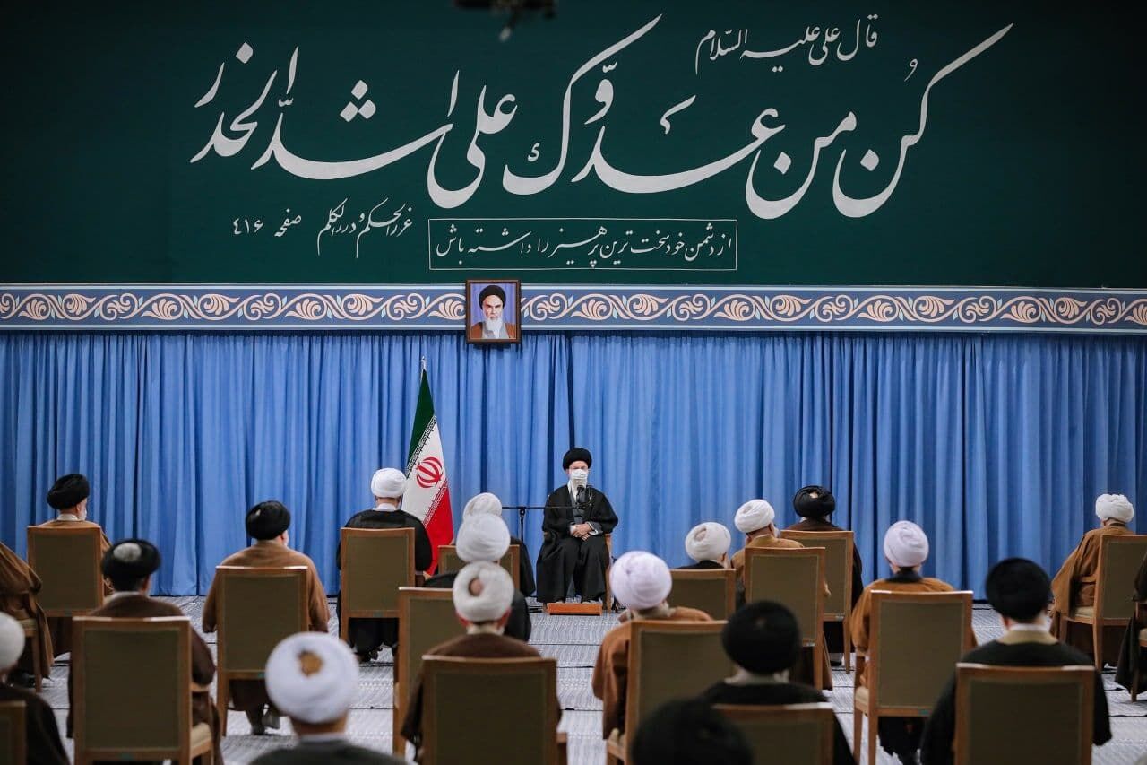 رهبری: به قانونِ خوبِ «اقدام راهبردی» با دقت عمل شود/ مجلس و دولت اختلاف‌نظرشان را حل کنند