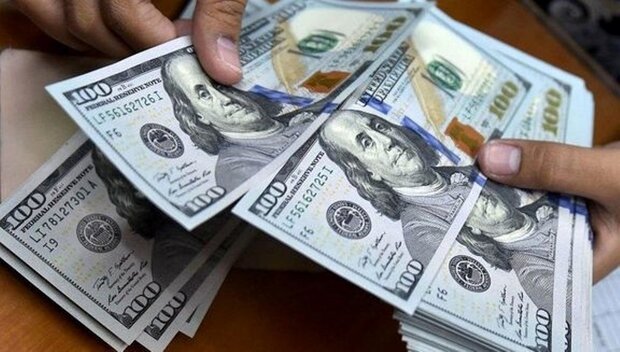 قیمت دلار و ارز در اولین روز کاری سال ۱۴۰۰