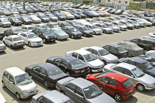 نوسانات بازار خودرو بالا گرفت/ تیبا هاچ بک ۱۳۴ میلیون تومان