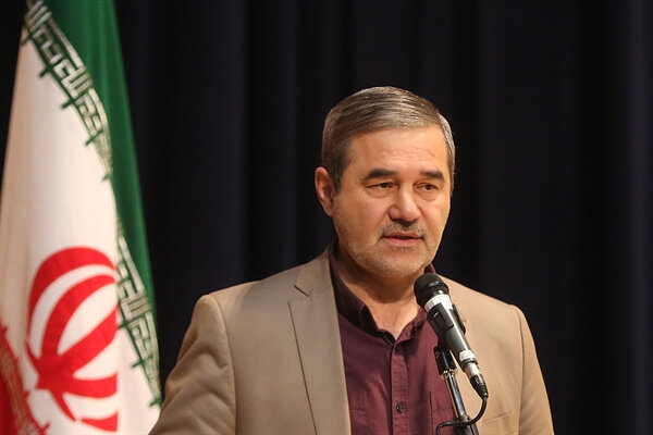 بهمن نامورمطلق رییس فرهنگستان هنر شد