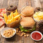 رابطه میانسالی سالم و غذاهای نامناسب