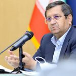 همتی: اختلاف قیمت ارز نیمایی و آزاد به حداقل می‌رسد