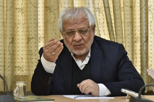 بادامچیان:مصوبه مجلس درباره لغو تحریم ها باید تماما اجرا شود