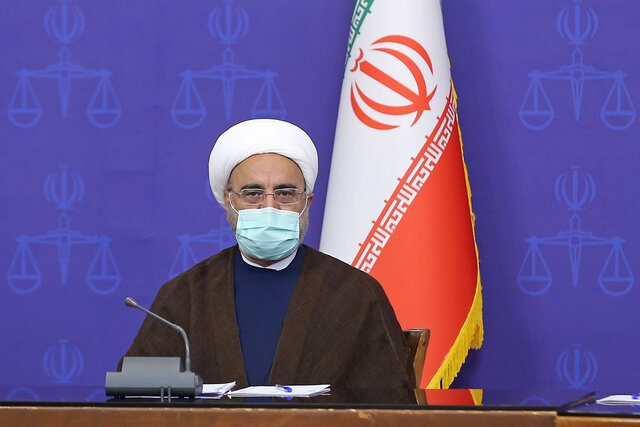 همکاران ما با حقوق دو و سه میلیون زندگی می‌کنند/ شرمنده‌ هستیم