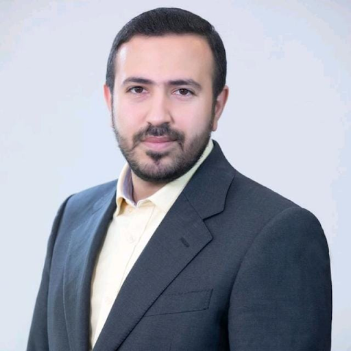 عضو هيات مديره شركت بيمه دانا مديرعامل شرکت سرمایه‌گذاری صباتامين شد