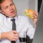 استرس زیاد و کمبود خواب، وزن را افزایش می‌دهد