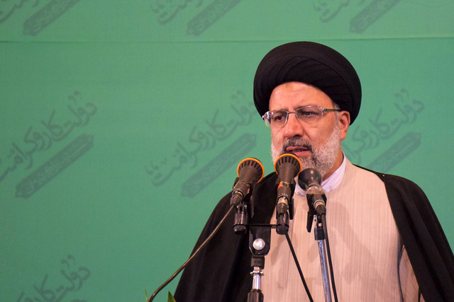 نوکری مردم افتخار ماست