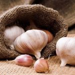 عوارض وحشتناک مصرف زیاد سیر در بدن