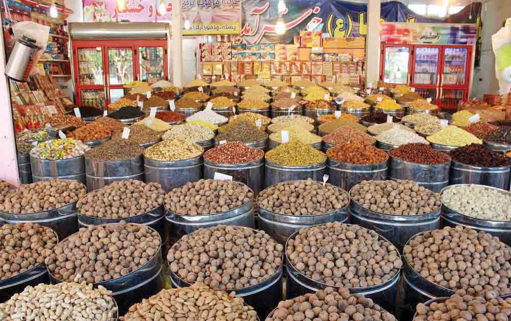 بازار آجیل کمبودی ندارد/کاهش ۵۰ درصدی صادرات خشکبار از کشور