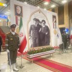 جشن سالروز ورود امام خمینی(ره) به کشور در ترمینال یک فرودگاه مهرآباد برگزار شد