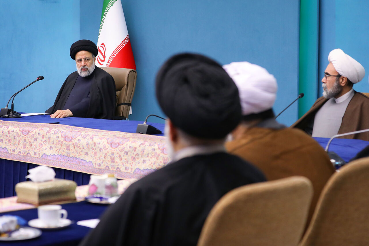 رئیس‌جمهور: ۲۲ بهمن نماد و نمودی برای گم نشدن راه است