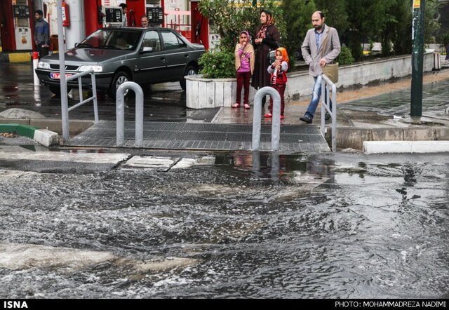بارش‌های شدید و مخاطره‌آمیز در کشور/ کاهش ۶۳ درصدی بارندگی‌های تهران