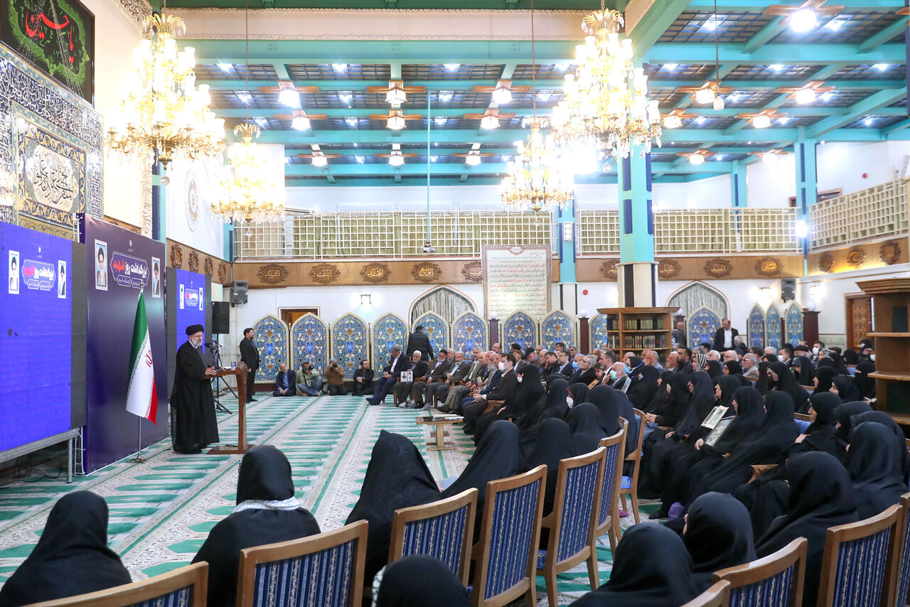 آیت‌الله رئیسی: عظمت و اقتدار جمهوری اسلامی حاصل خون مطهر شهداست
