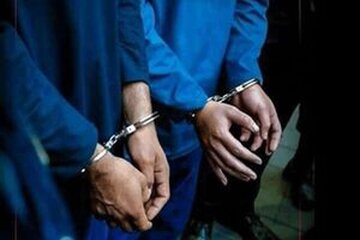 دستگیری ۲ مرد با لباس زنانه در مشهد / ماجرا چه بود؟