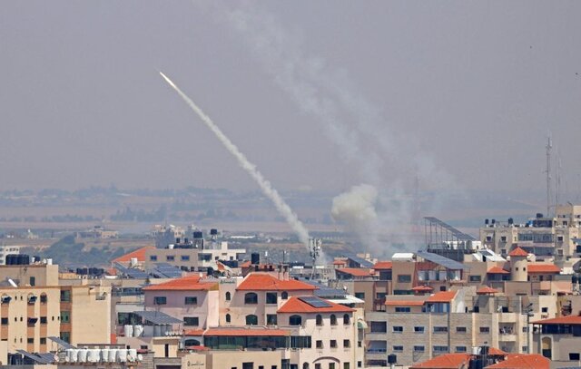موج جدید حملات موشکی مقاومت فلسطین/ جهاد اسلامی: برای ماه‌ها نبرد آماده‌ایم