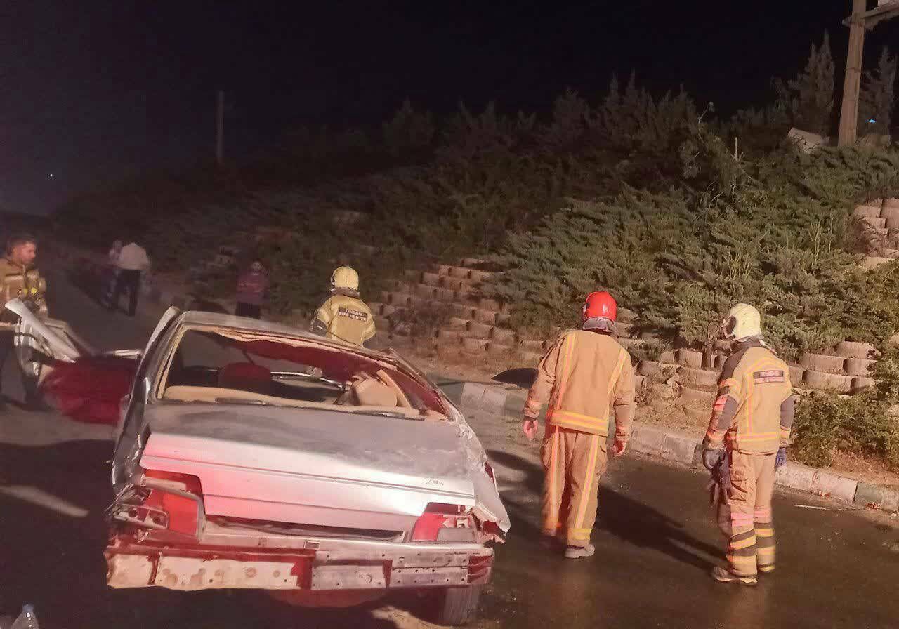 تصادف منجر به سقوط در بزرگراه شهید بابایی تهران ۶ مصدوم داشت