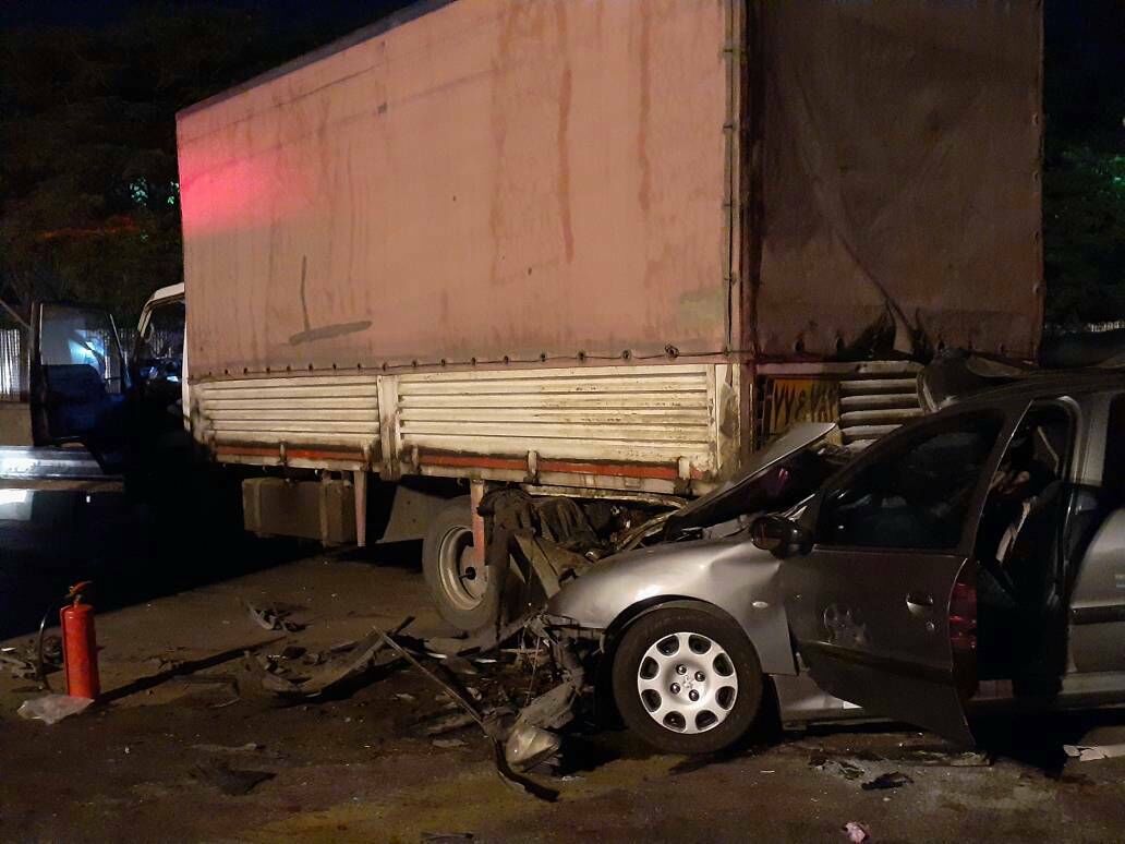 تصادف مرگبار پژو با کامیون در بزرگراه یاسینی تهران