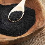 خواص شگفت‌انگیز روغن سیاه‌دانه برای سلامتی