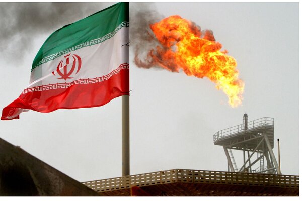 افزایش ۴۳ درصدی درآمدهای نفتی در سال گذشته / اذعان مراکز بین‌المللی به جهش صادرات نفت ایران