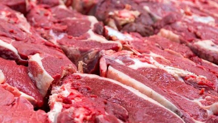 روزانه ۱۲۰ تن گوشت قرمز توزیع می‌شود/ توزیع ۱۲ هزار تن شکر