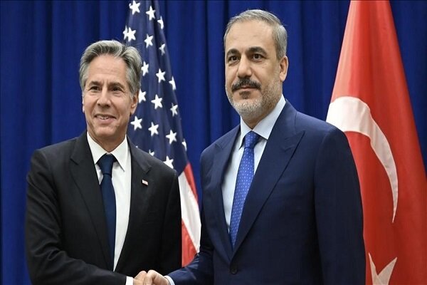 درخواست ترکیه از آمریکا برای توقف همکاری با تروریست‌ها در سوریه