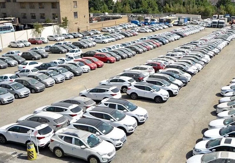 شماره‌گذاری و تحویل خودروهای وارداتی تقریباً متوقف است