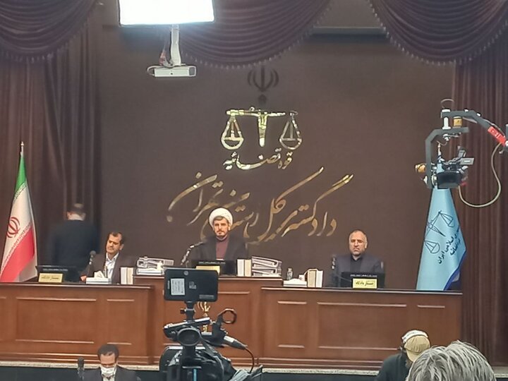 جزییاتی از بزرگ‌ترین دادگاه منافقین/ از اخطار دادگاه به متهمان تا حضور ۵ وکیل تسخیری