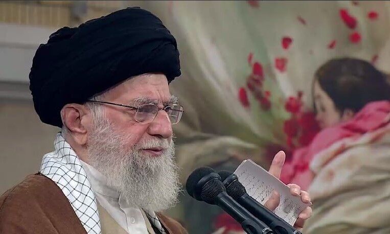 رهبر انقلاب: همه باید برای حضور مردم تلاش کنند/بر سرکوب عوامل حادثه کرمان اصرار داریم