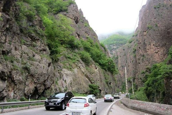 ترافیک سنگین در آزادراه‌های کرج – قزوین/ تردد روان در محور چالوس