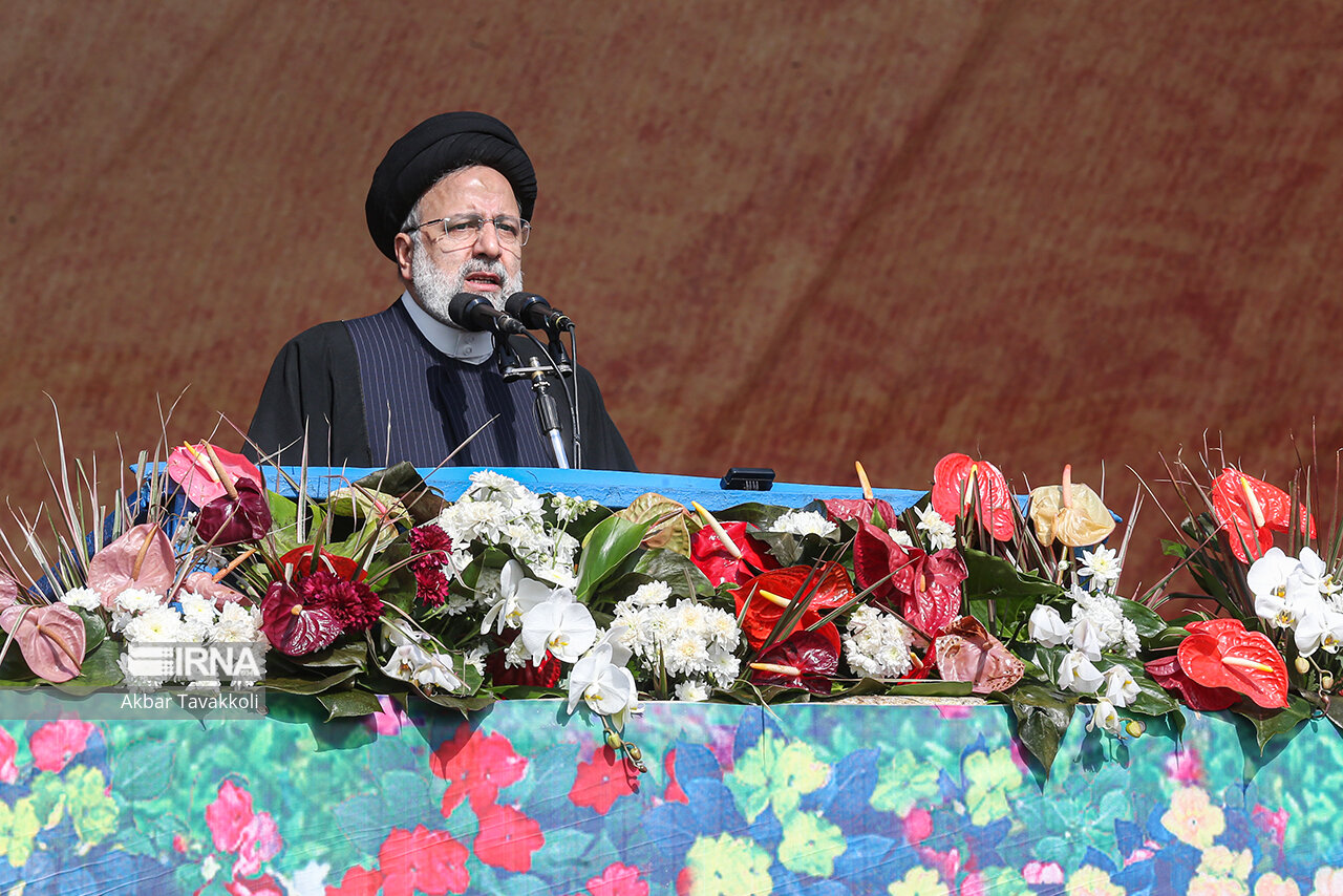 رئیس‌جمهور سخنران اصلی ۲۲ بهمن؛ مسیرهای راهپیمایی تهران مشخص شد