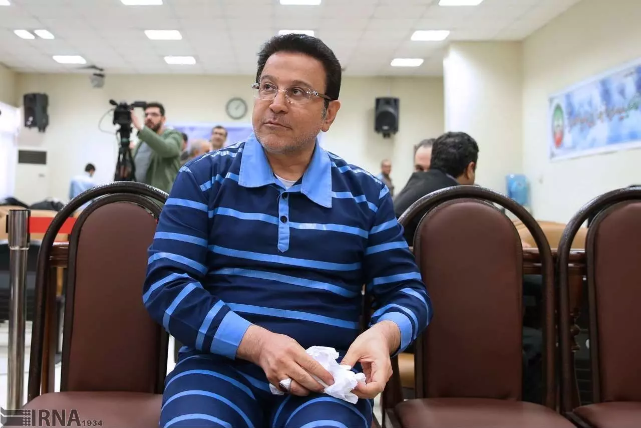 حسین هدایتی آزاد نشده است