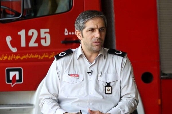 حریق در میدان ولیعصر/ نجات دوقلوهای ۶ ماهه از آتش