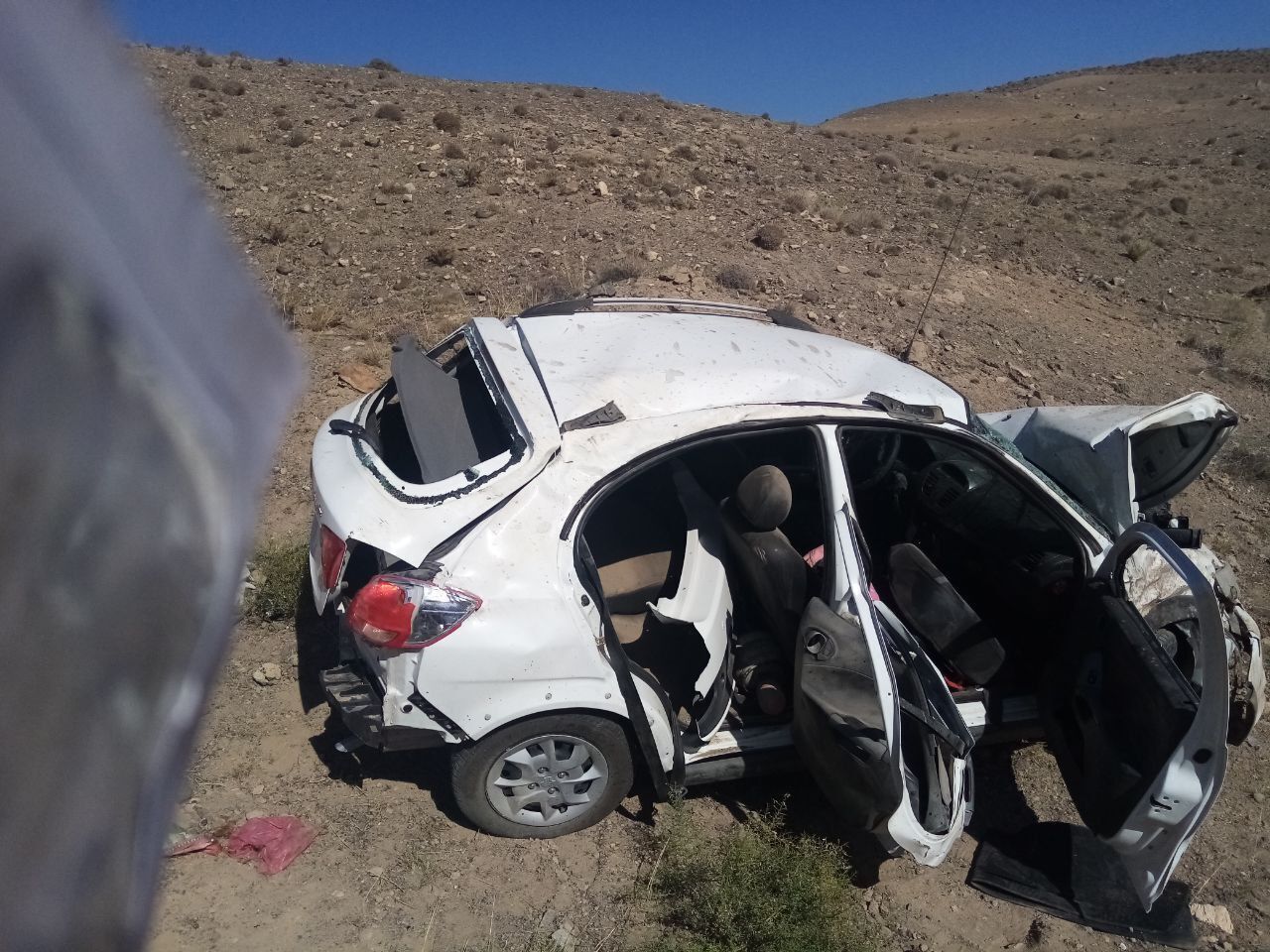 واژگونی خودرو در جاده مهاباد -اردستان ۶ مصدوم برجا گذاشت