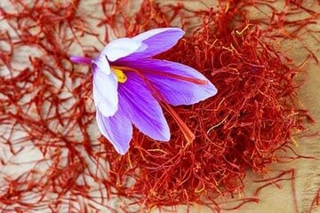 ۵۵ کشور مقصد زعفران ایرانی/ افزایش صادرات زعفران با بسته‌بندی و کاهش فروش فله‌ای
