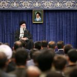 تنها راه پایان جنگ در منطقه کم شدن شرّ آمریکا است/ ایجاد خیزش علمی، مهمترین وظیفه نخبگان
