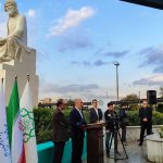 رونمایی از تندیس مولانا در میدان محمدیه تهران