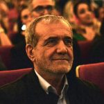 رئیس جمهور به تماشای «منظومه سیمرغ» نشست