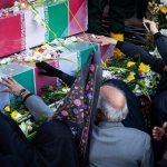تشییع پیکر ۳۰۰ شهید گمنام از دانشگاه تهران تا معراج شهدا